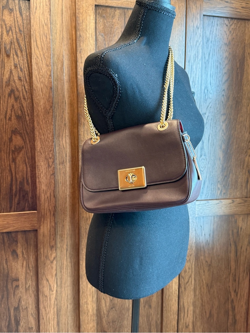 Coach Cassidy Shoulder Bag – Dark Brown Leather & Gold Chain Turnlock Purse